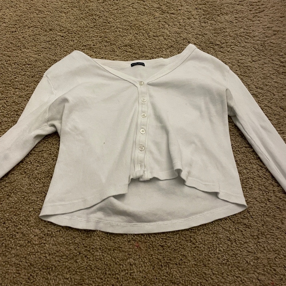 Brandy Melville - Button Up Cropped Sweater